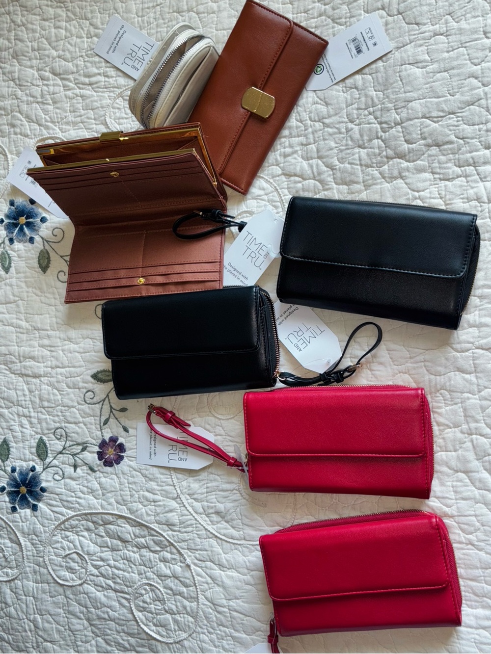 Time and Tru Black Wristlet Wallet